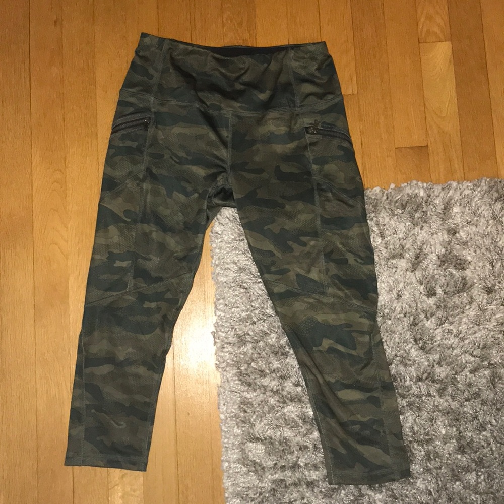 Camo leggings